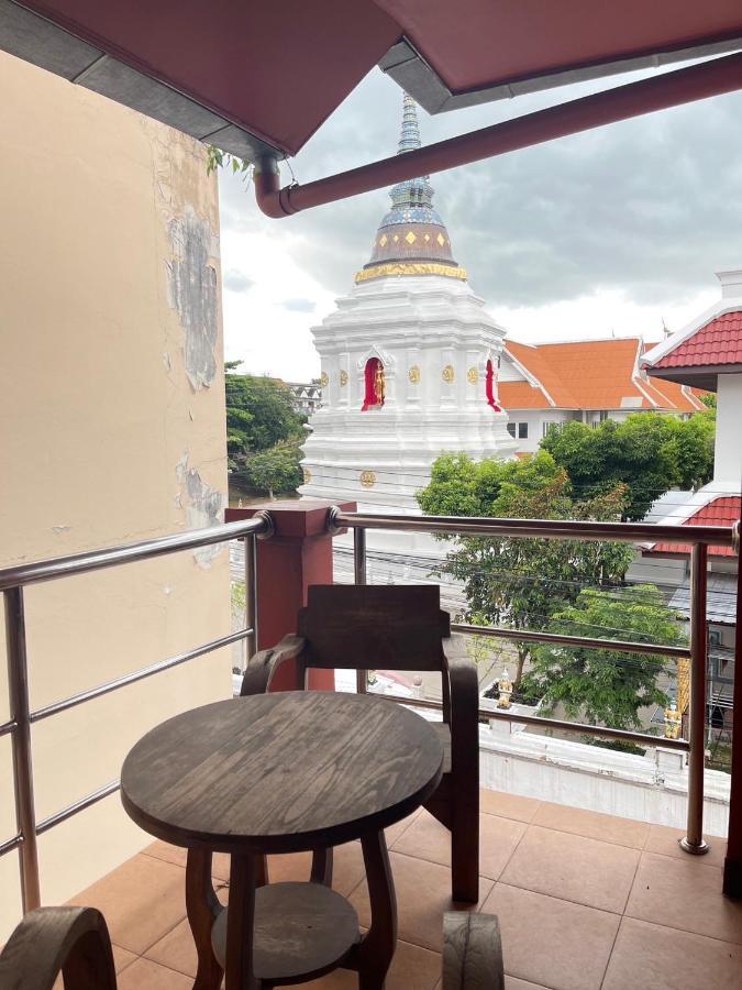 Baan Chinnakarn Chiang Mai Exterior photo